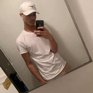 Meet your Posher, Erick